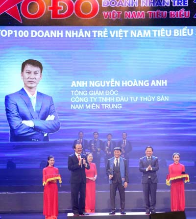 Tuyên dương 100 doanh nhân trẻ VN tiêu biểu 2017